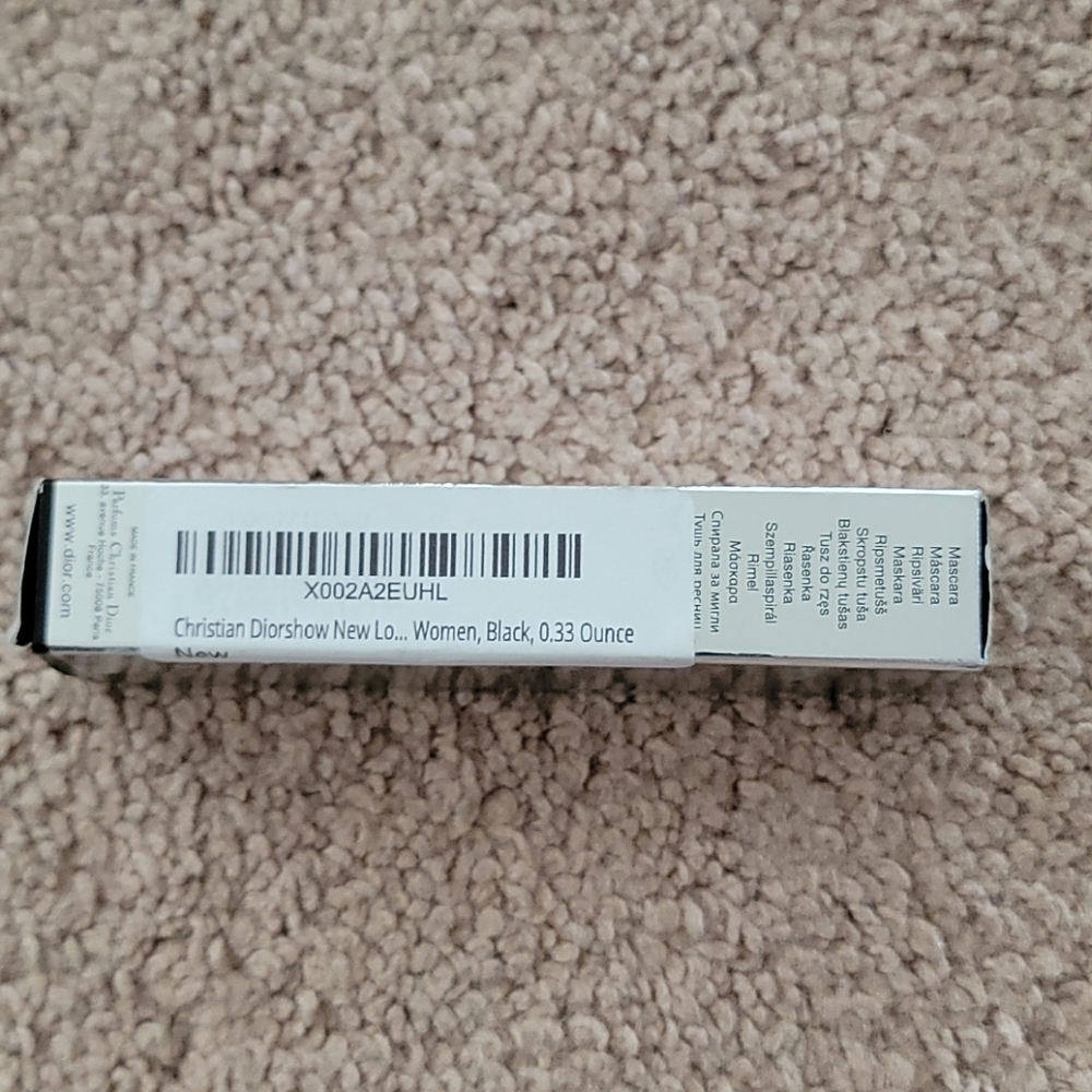 Mascara - Picture 2 of 4